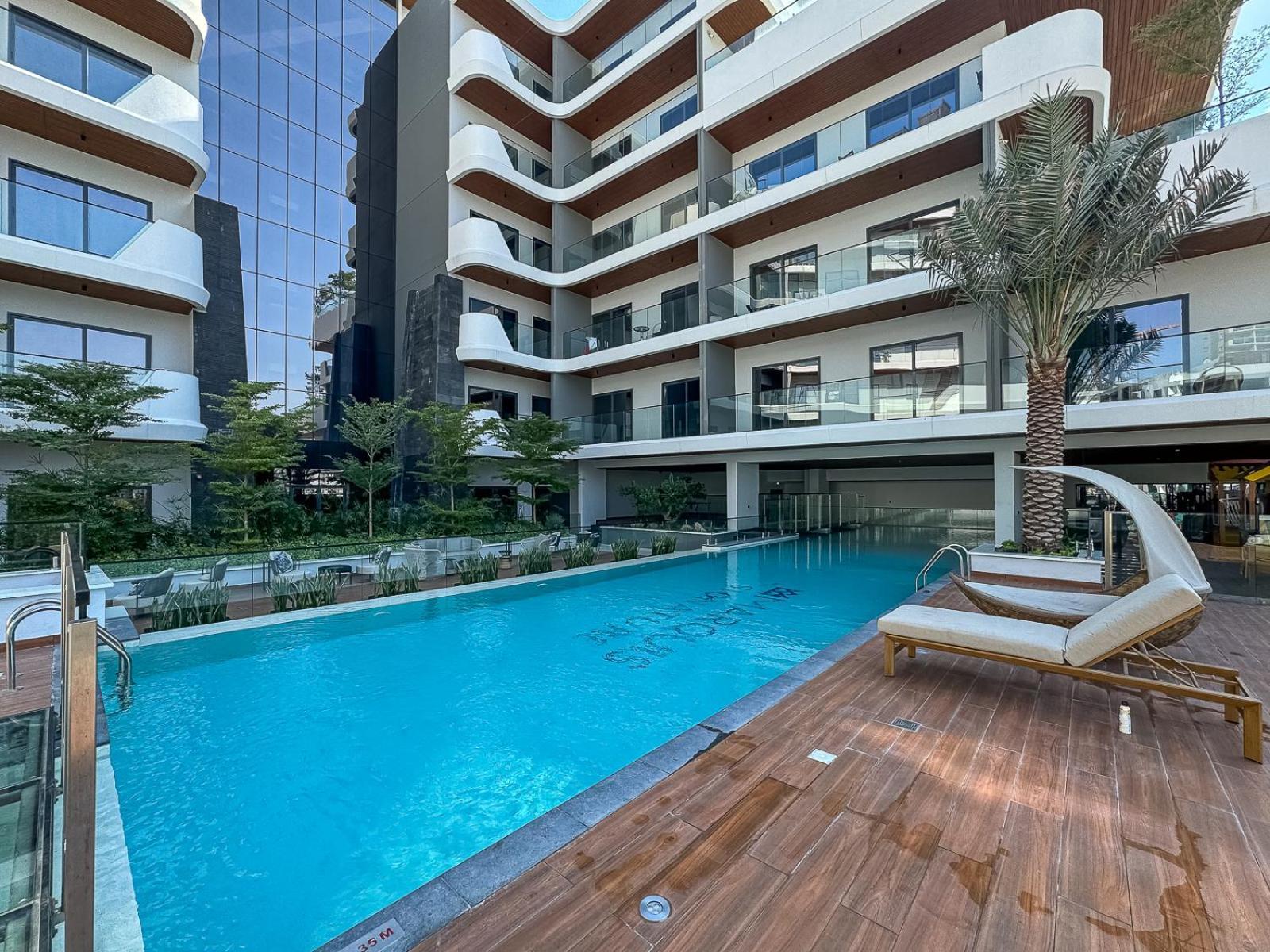 Modern 2 Bedroom Near Butterfly Garden Dubai
