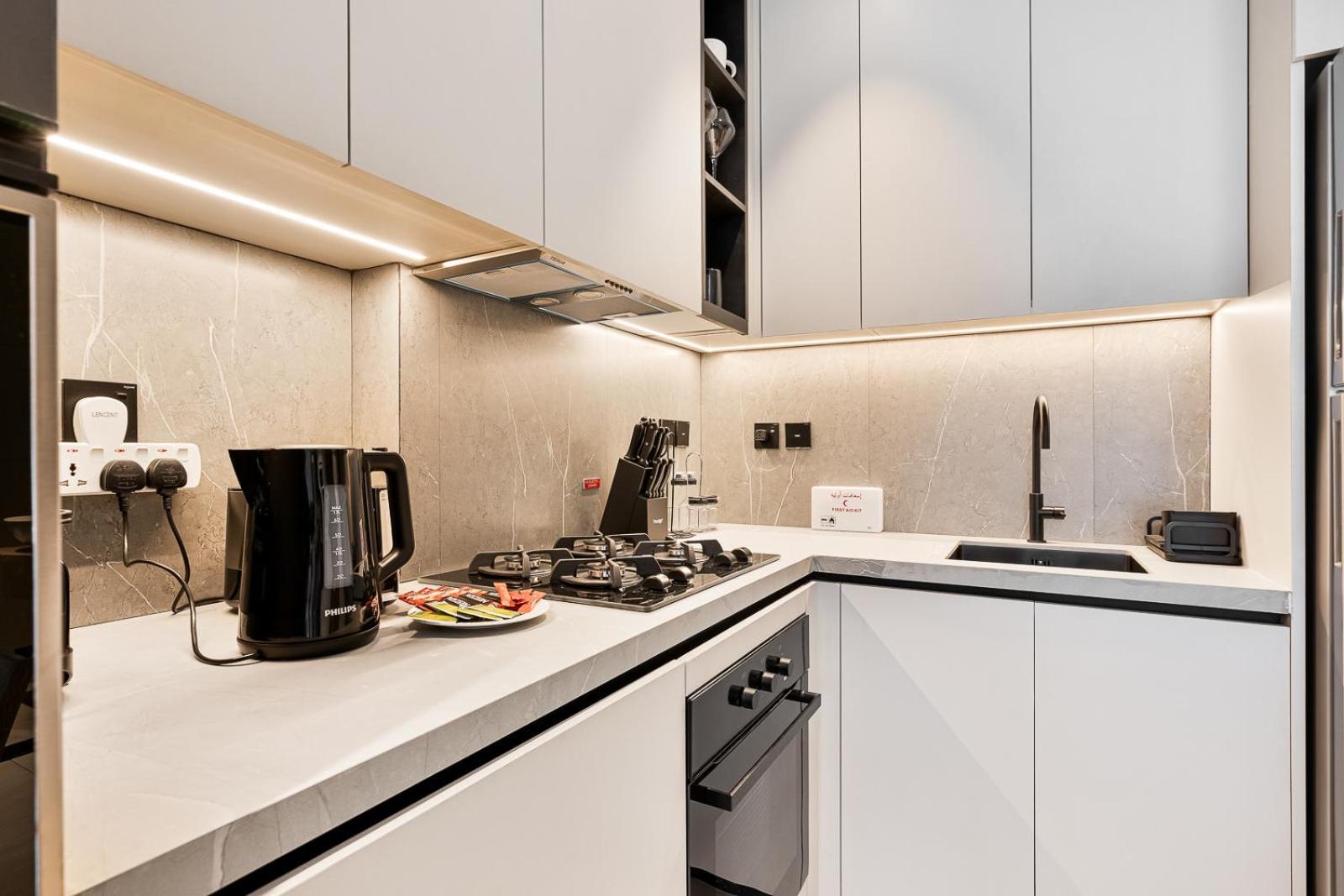 Modern 2 Bedroom Near Butterfly Garden Apartment