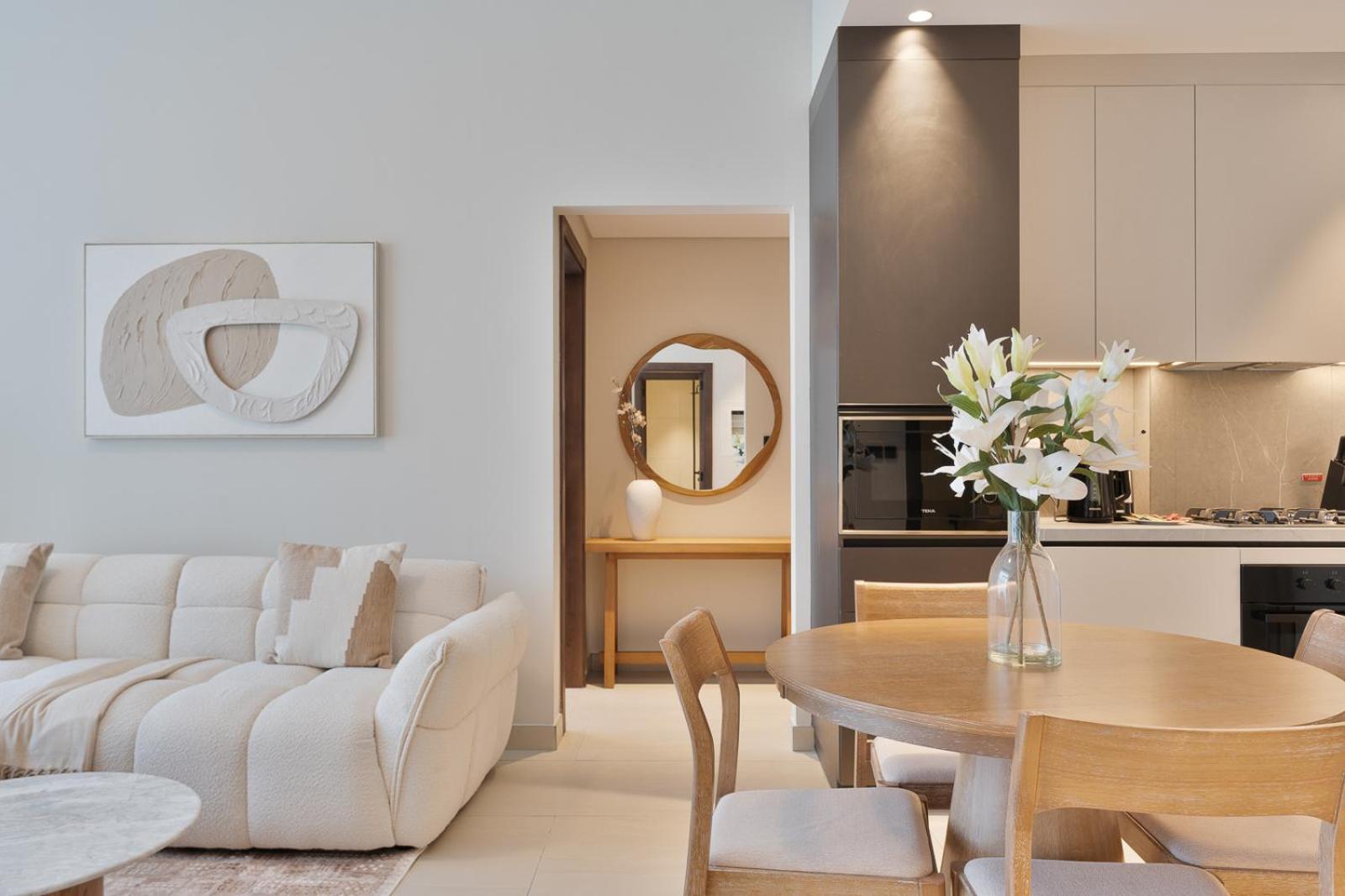 Apartment Modern 2 Bedroom Near Butterfly Garden *