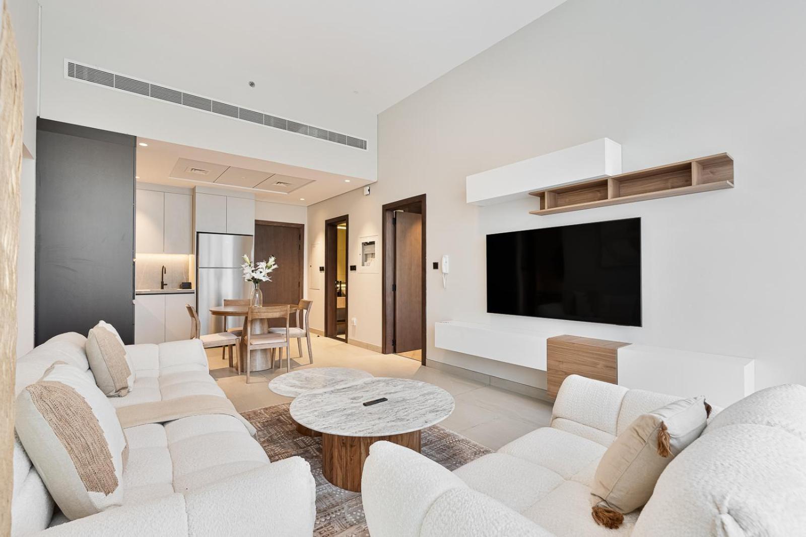 Modern 2 Bedroom Near Butterfly Garden Apartment Dubai
