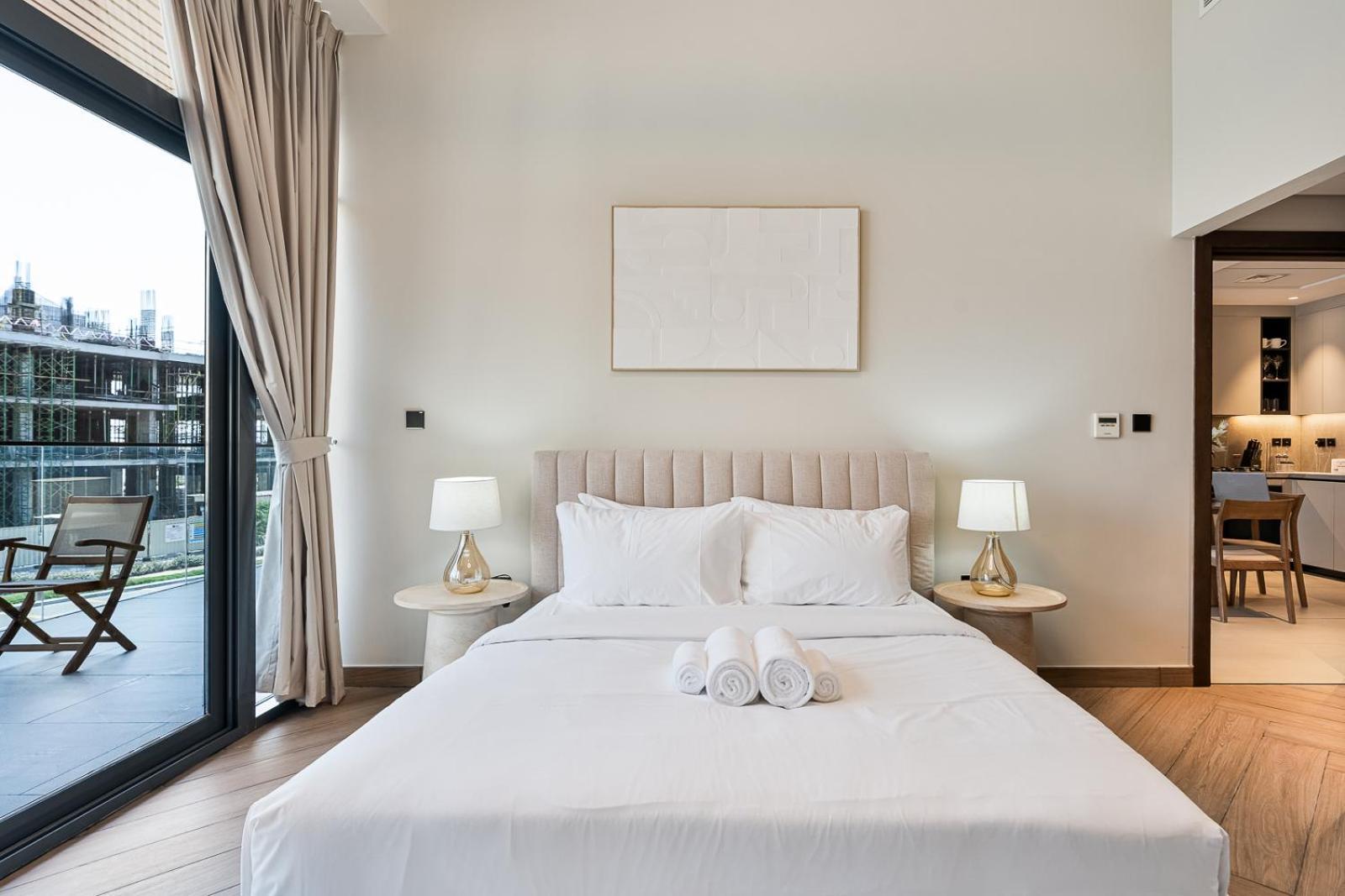 Modern 2 Bedroom Near Butterfly Garden * Dubai