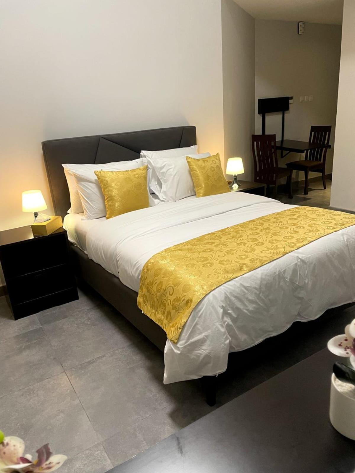 Homestay Ista Llc *