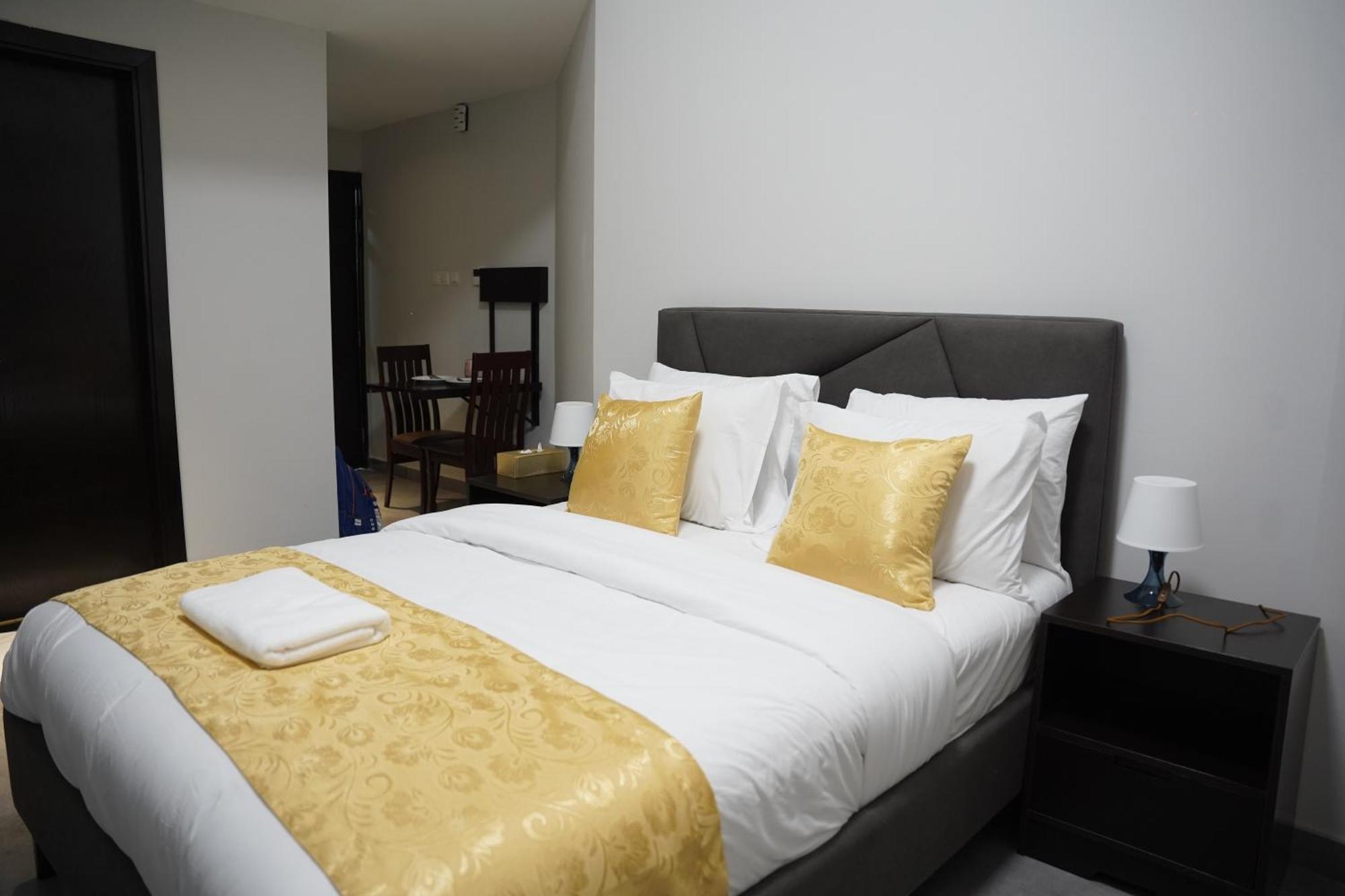 Homestay Ista Llc
