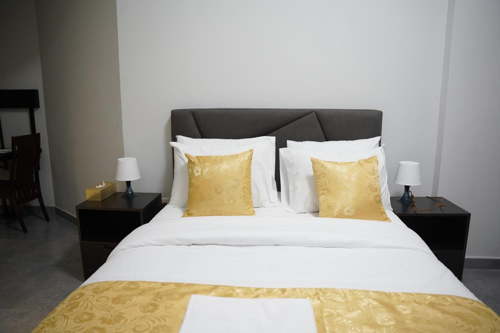 Ista Llc Homestay