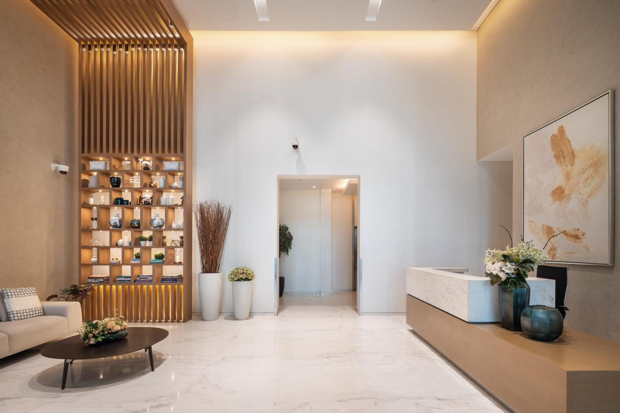 Downtown Luxury Treat - Premium Location! 2 Bedroom! Apartment Dubai