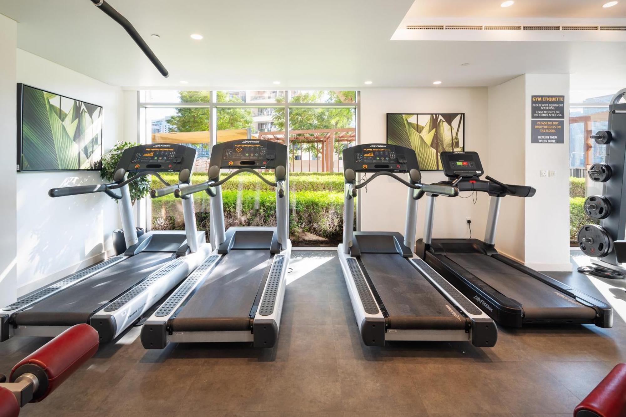 Apartment Downtown Luxury Treat - Premium Location! 2 Bedroom!