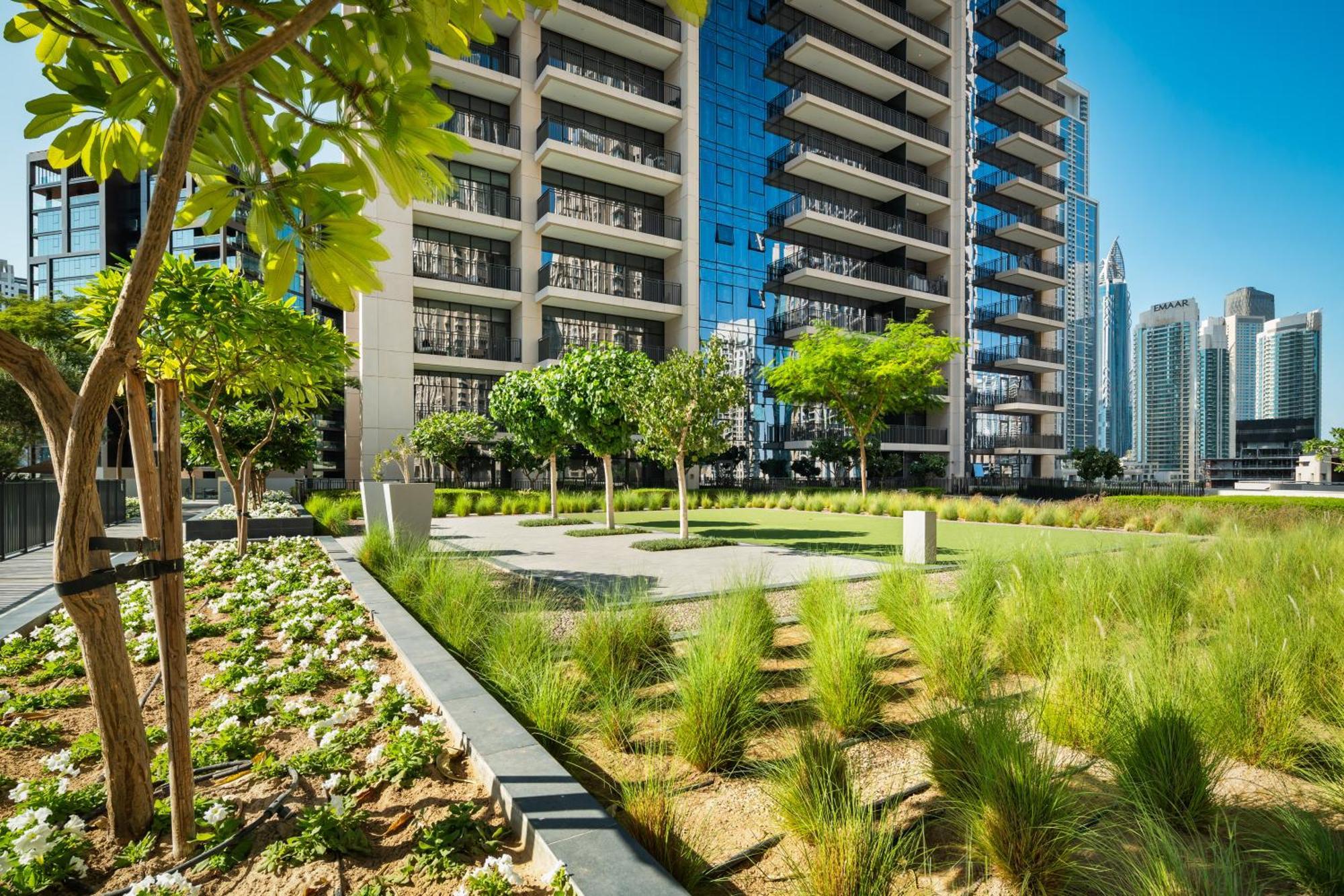 Downtown Luxury Treat - Premium Location! 2 Bedroom!