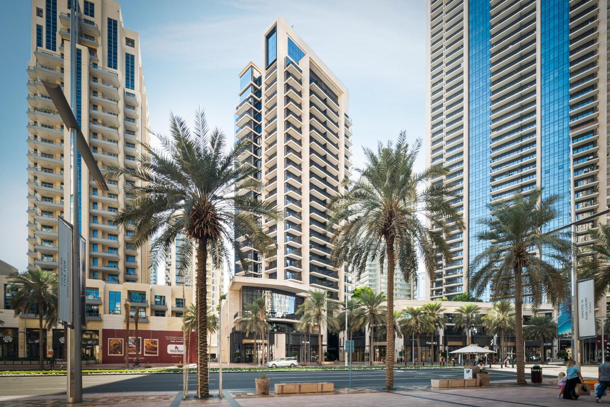 Apartment Downtown Luxury Treat - Premium Location! 2 Bedroom! *
