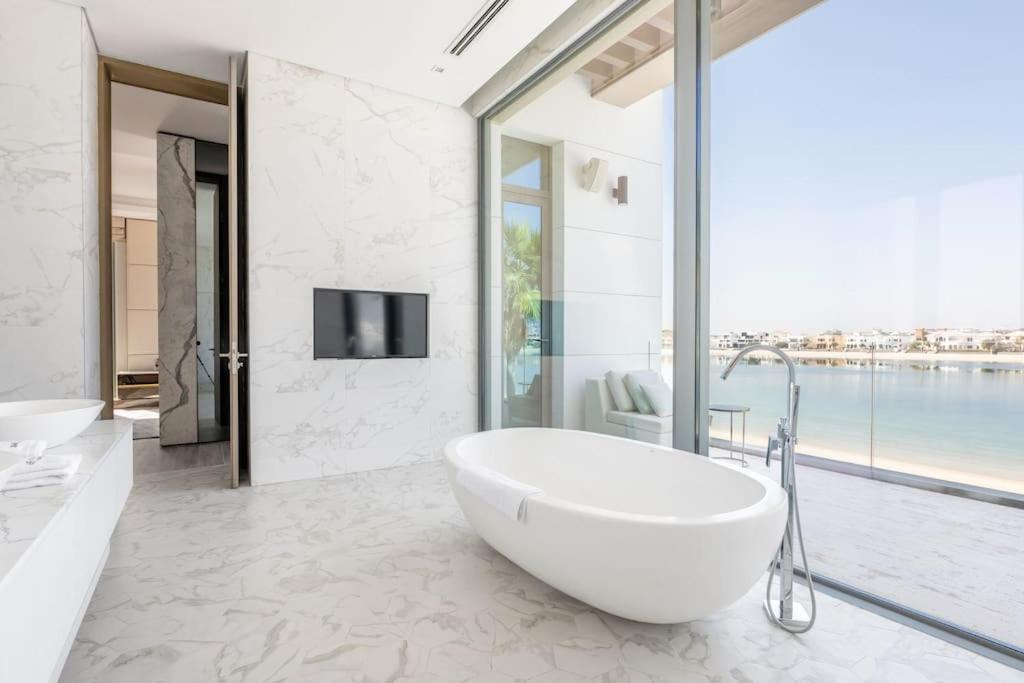 Villa Ultra Luxury 6br Palm Private Pool Beach Dubai