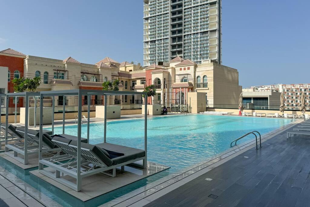 Apartment Elegant 2 Bedroom Apartment-binghatti Emerald Jvc Dubai