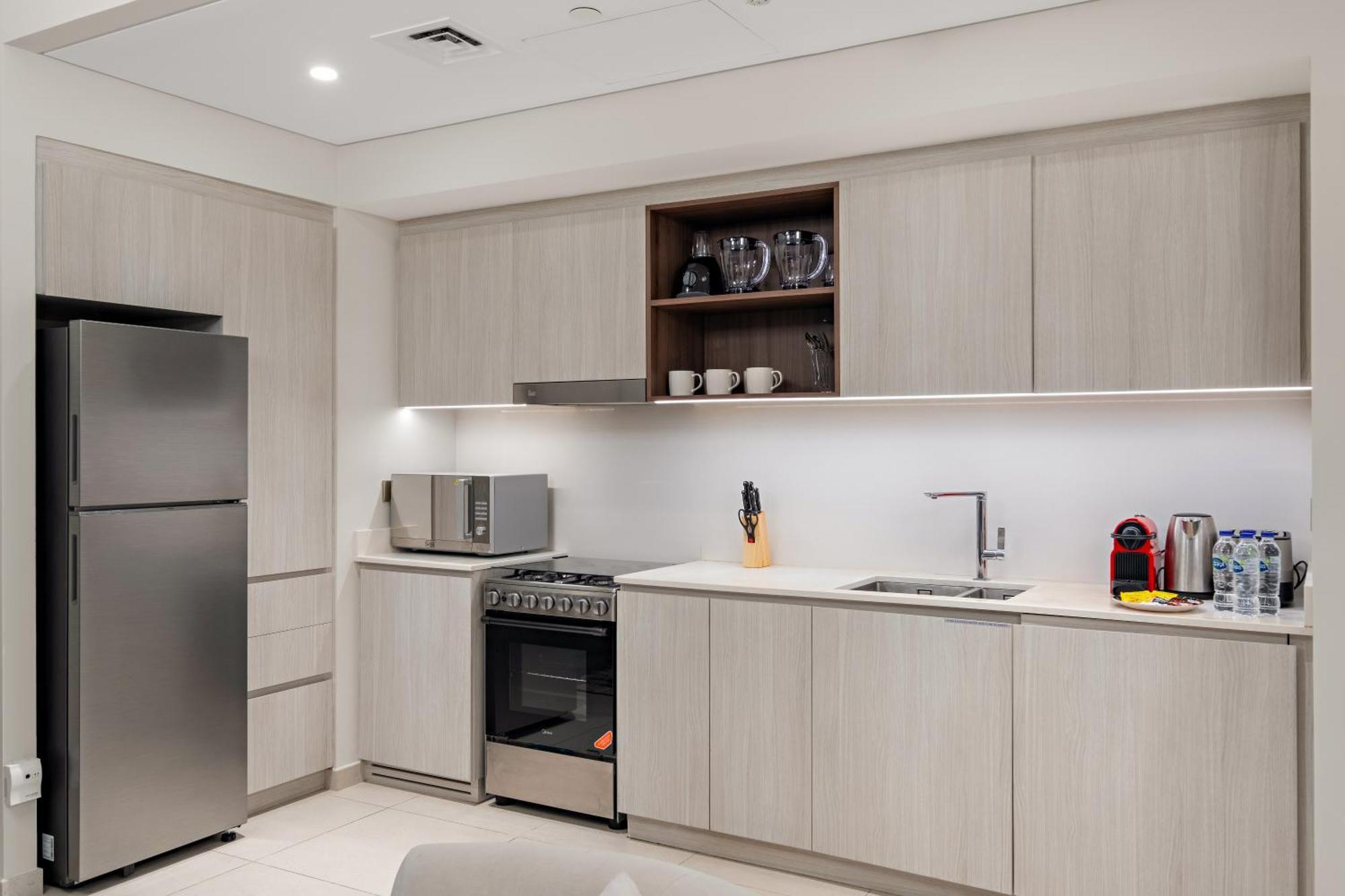 Deluxe 2br In Creek Harbour With Private Beach Access Apartamento Dubai