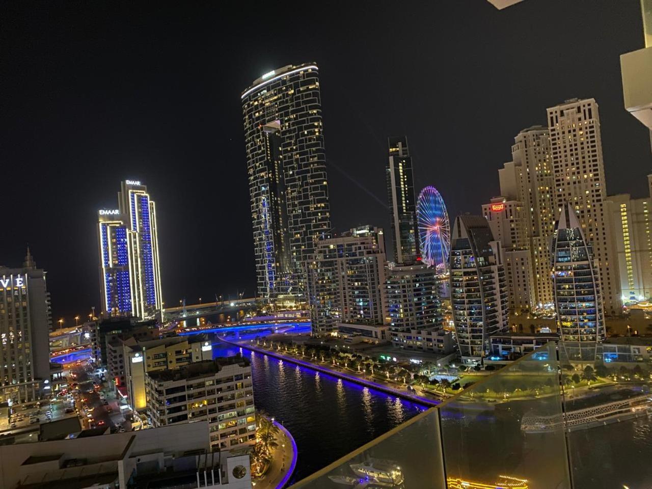 Apartment With Stunning Marina And Eye View *