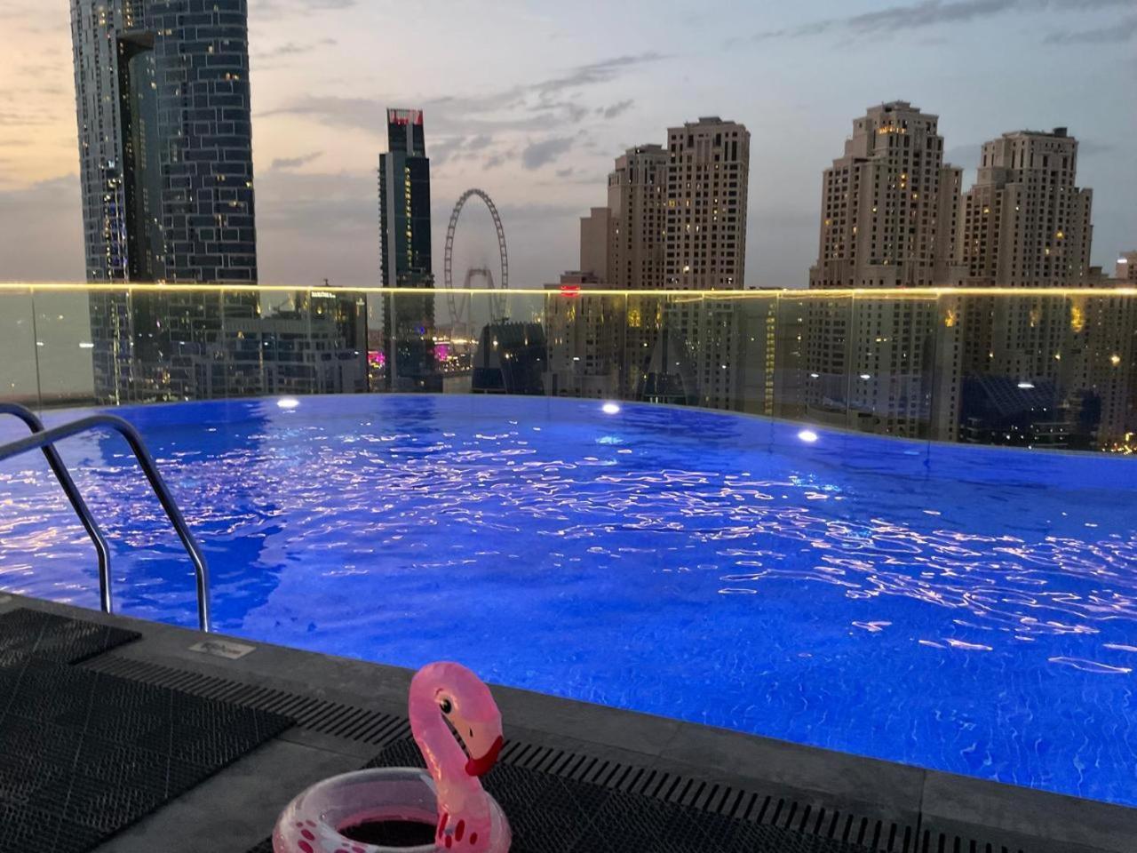 With Stunning Marina And Eye View Apartment *