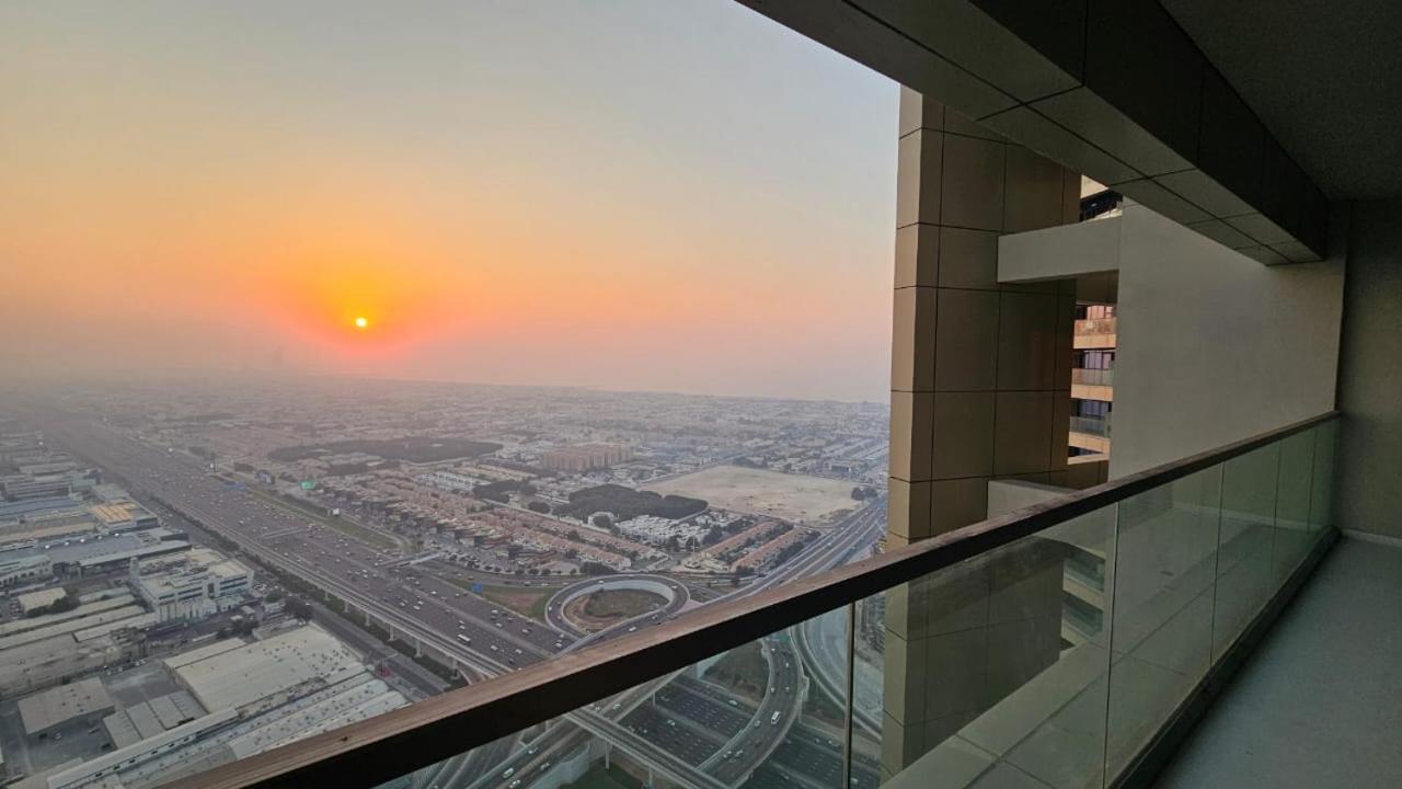 Luxurious 54th Floor With Splendid Sky And Seaview - Downtown Dubai