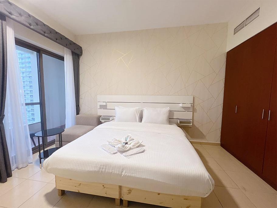 Homestay Private In Coliving In Jbr Sadaf 8