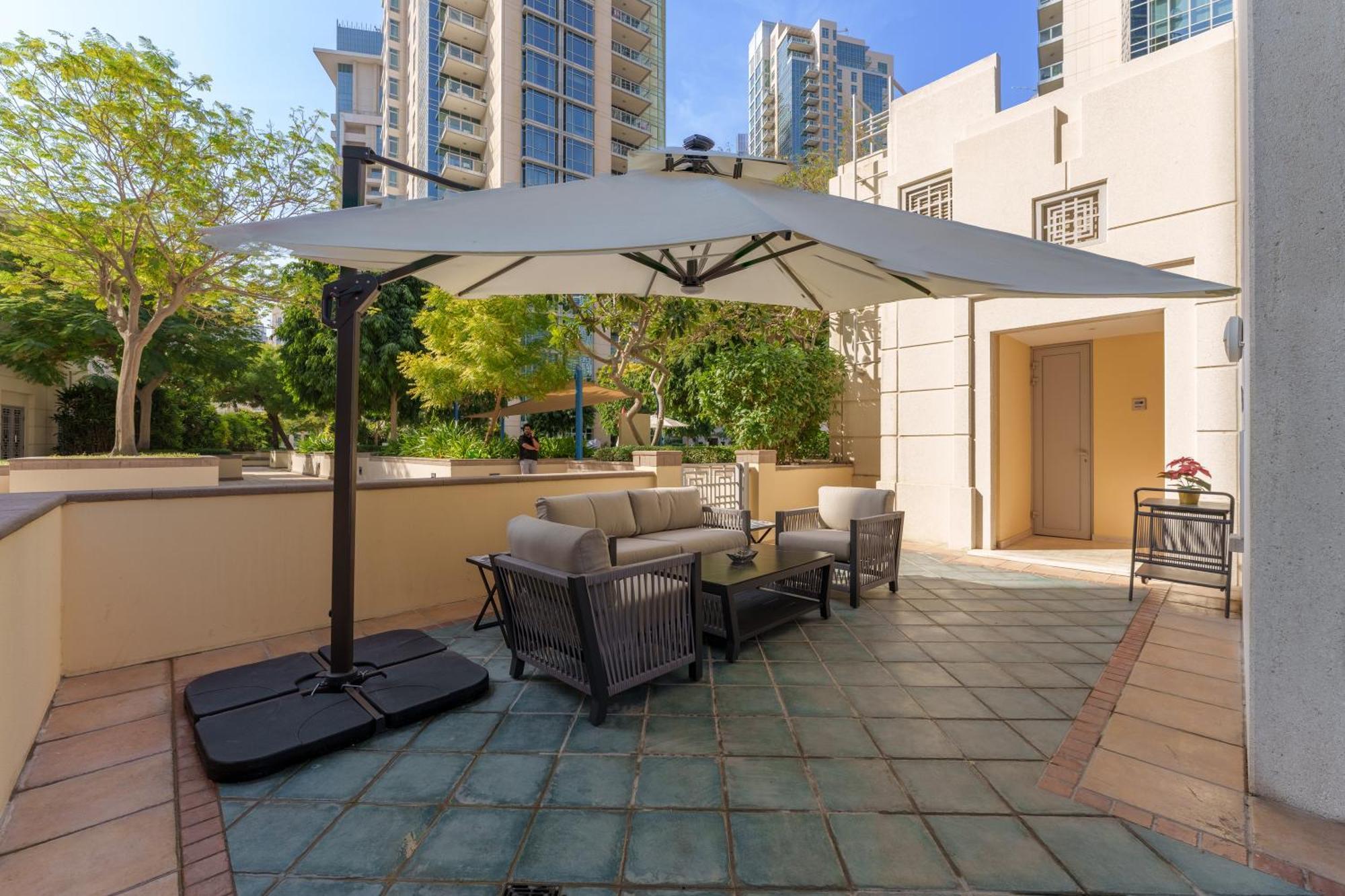 Maison Privee - Exclusive Duplex With Panoramic Terrace Overlooking Burj Khalifa Dubai
