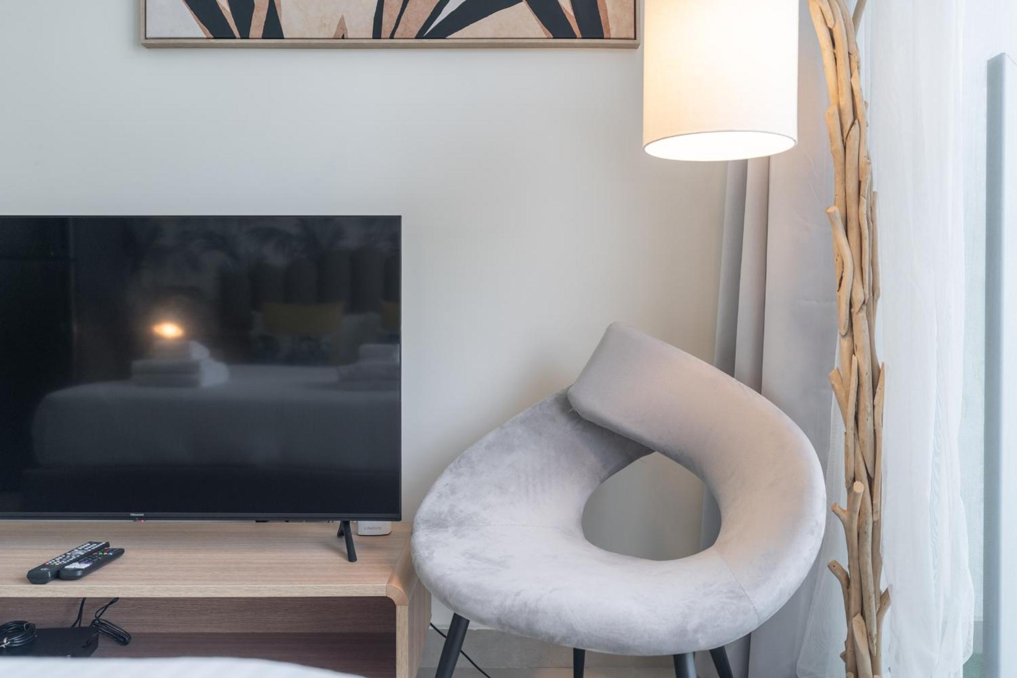 Apartment Lovely & Budget Friendly Dubai