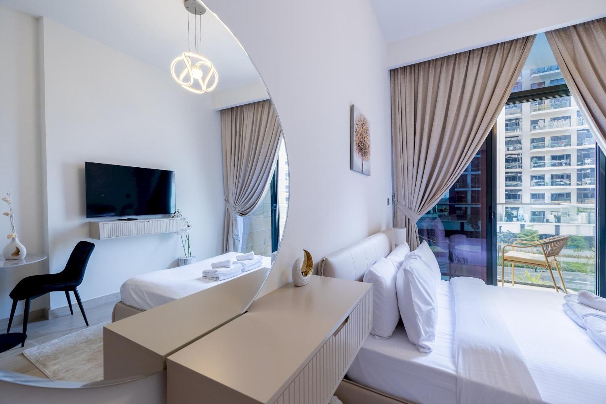 Elite Lux Homes - Upscale In Azizi Riviera Prime Location * Dubai