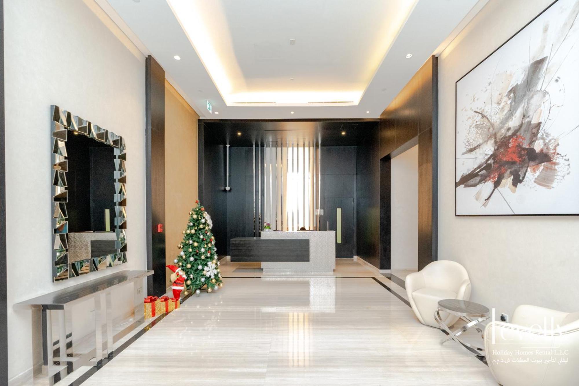 Apartment Luxury In Damac Hills With Premium Amenities