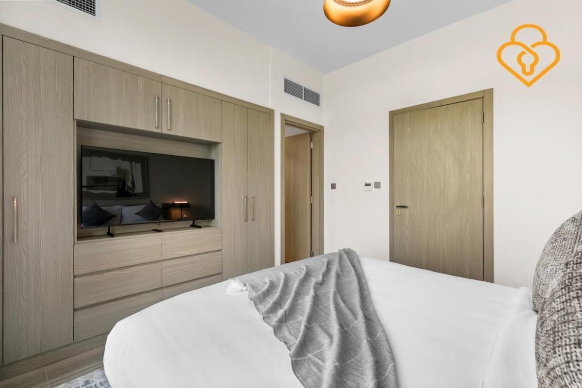 Keysplease 4br, Garden Bbq, Malibu Access, Damac Hills 40 Villa *