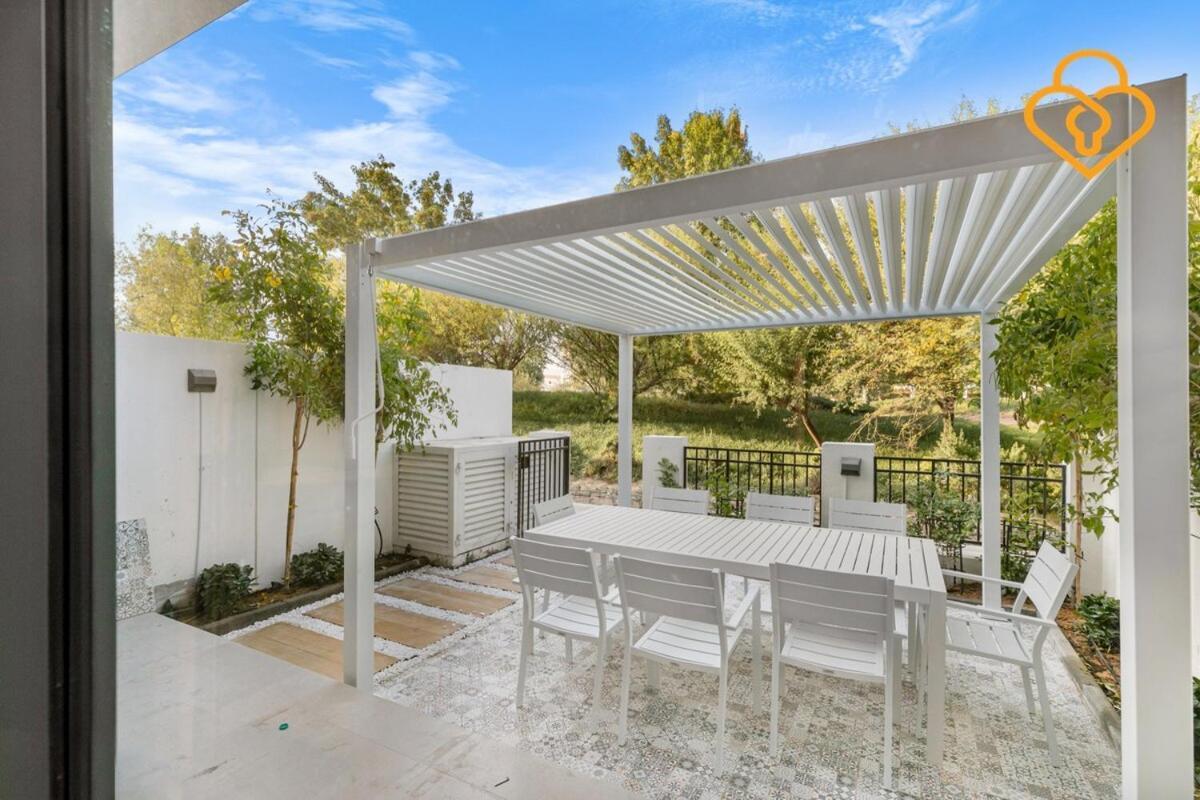 Keysplease 4br, Garden Bbq, Malibu Access, Damac Hills 40 Villa