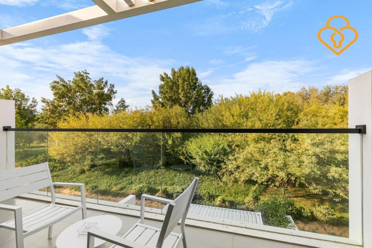 Keysplease 4br, Garden Bbq, Malibu Access, Damac Hills 40 * Dubai