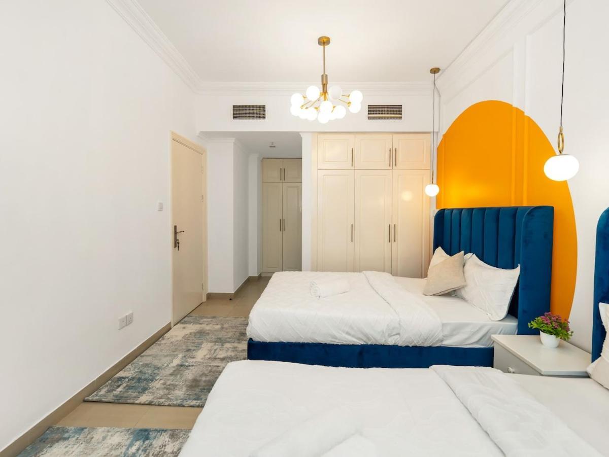 Luxury High Floor In Marina Rooftop Pool Apartment *