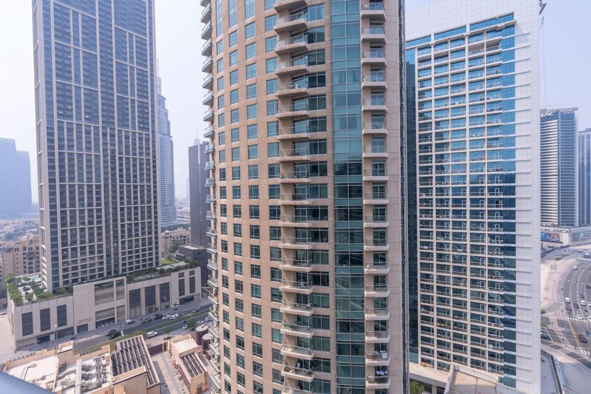 Elegant 2-bedroom With Balcony At Burj Views In Downtown Apartamento