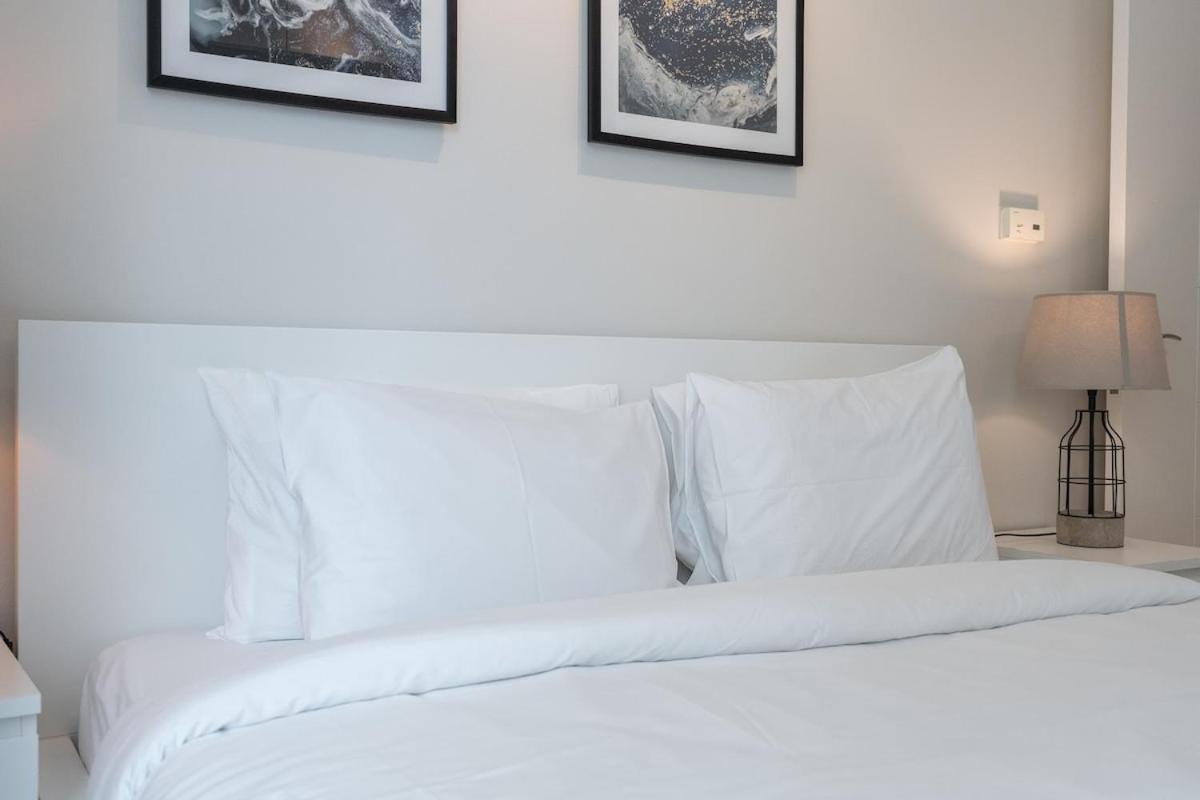 Apartamento Elegant 2-bedroom With Balcony At Burj Views In Downtown