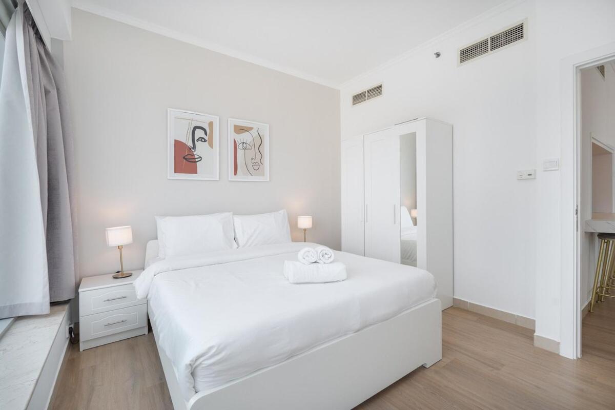 Apartamento Elegant 2-bedroom With Balcony At Burj Views In Downtown Dubai