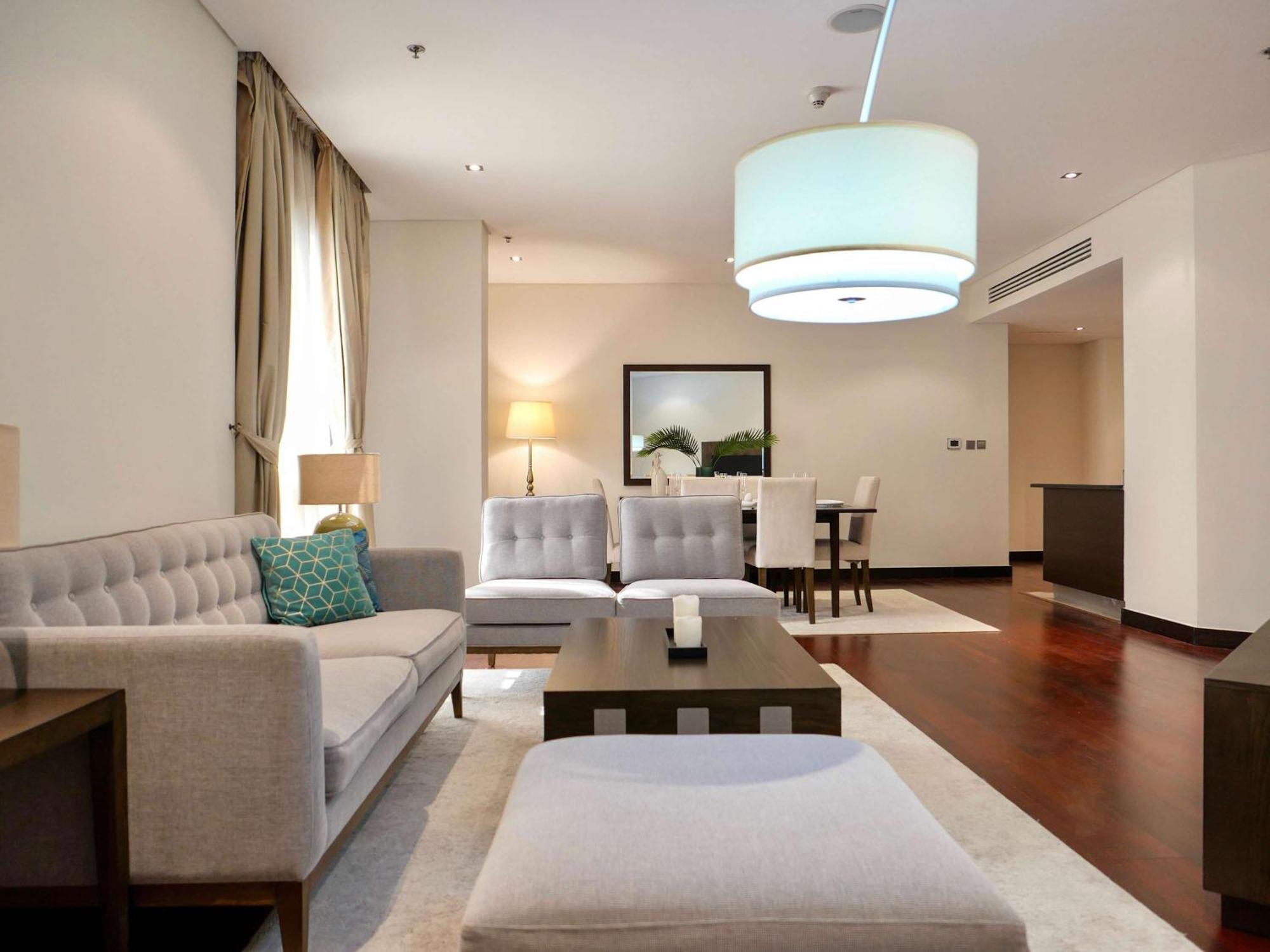 Waterfront 2br With Sea Views Apartment Dubai