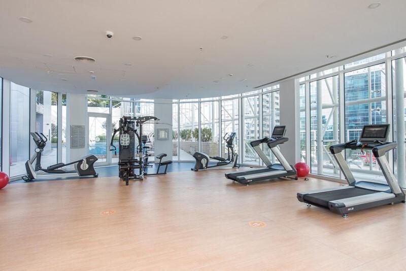 Stylish 1br With Skyline Views In Business Bay 10 Mins To Burj Khalifa * Dubai