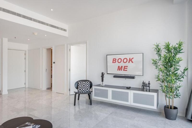 Stylish 1br With Skyline Views In Business Bay 10 Mins To Burj Khalifa Holiday home Dubai
