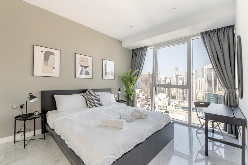 Stylish 1br With Skyline Views In Business Bay 10 Mins To Burj Khalifa Holiday home *