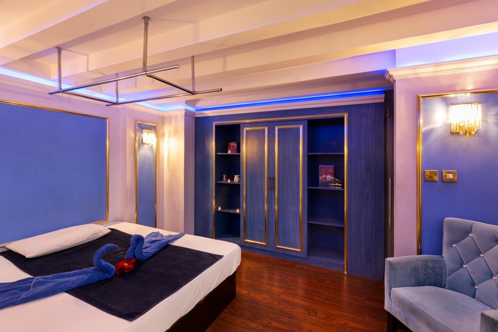 Hotel Royal Continental 4*