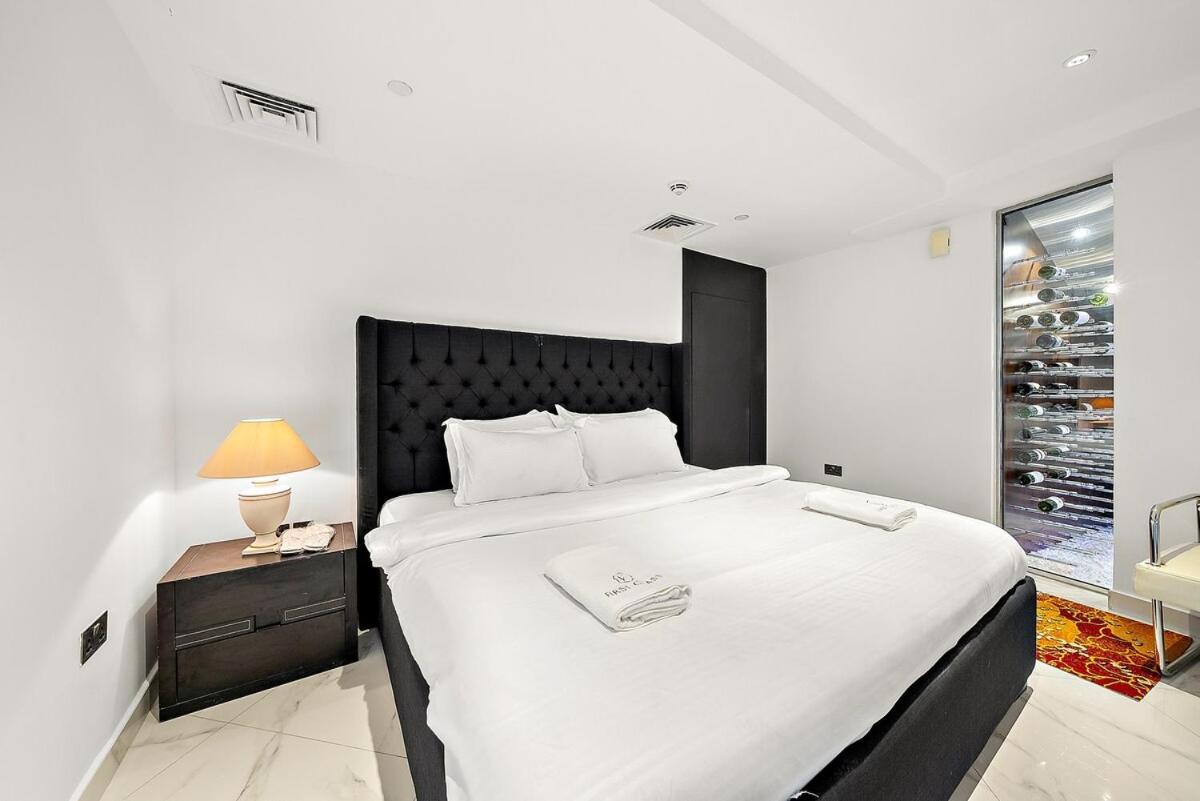 First Class 2br Upscale Duplex Living * Dubai
