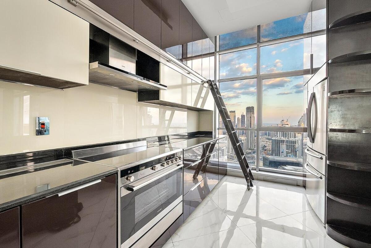 Apartment First Class 2br Upscale Duplex Living *