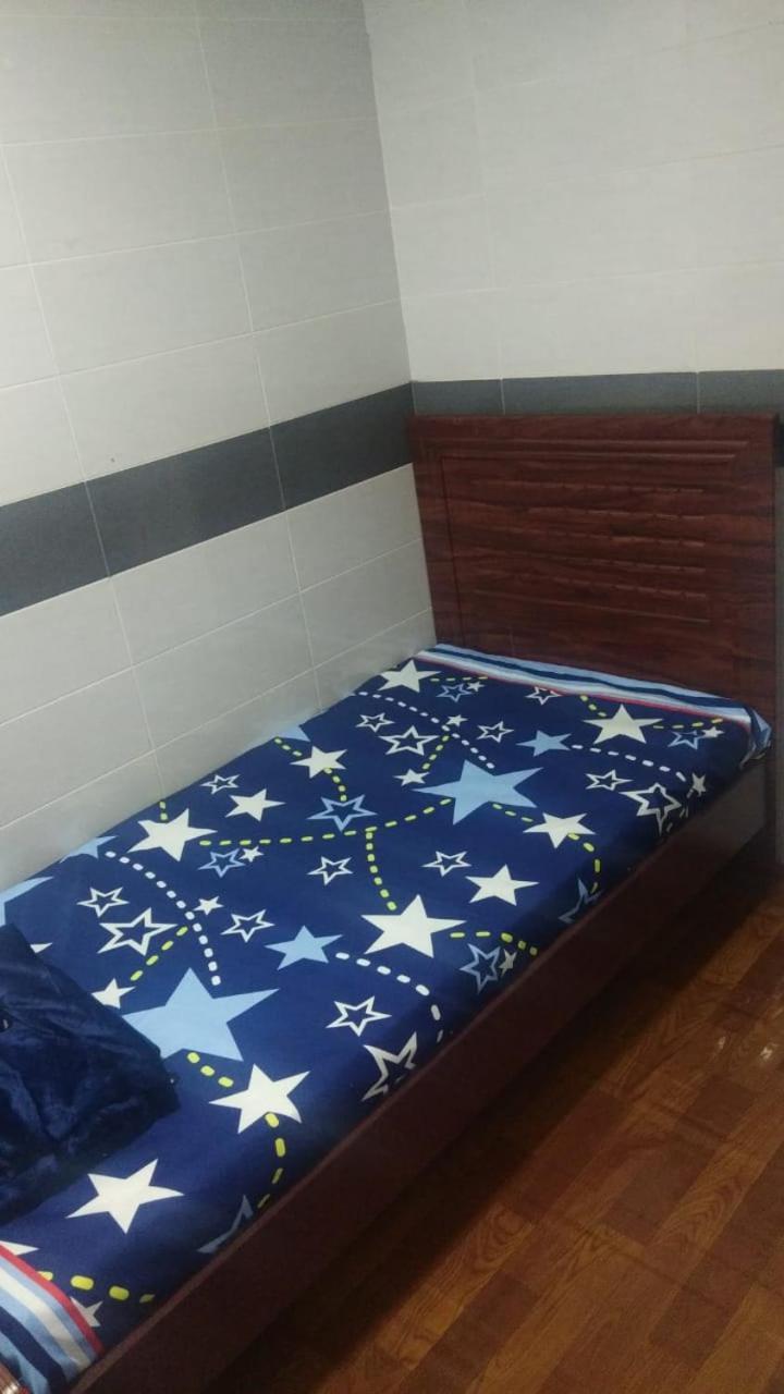 Brand New Unisex Budget Family In Center Of Bur Homestay Dubai