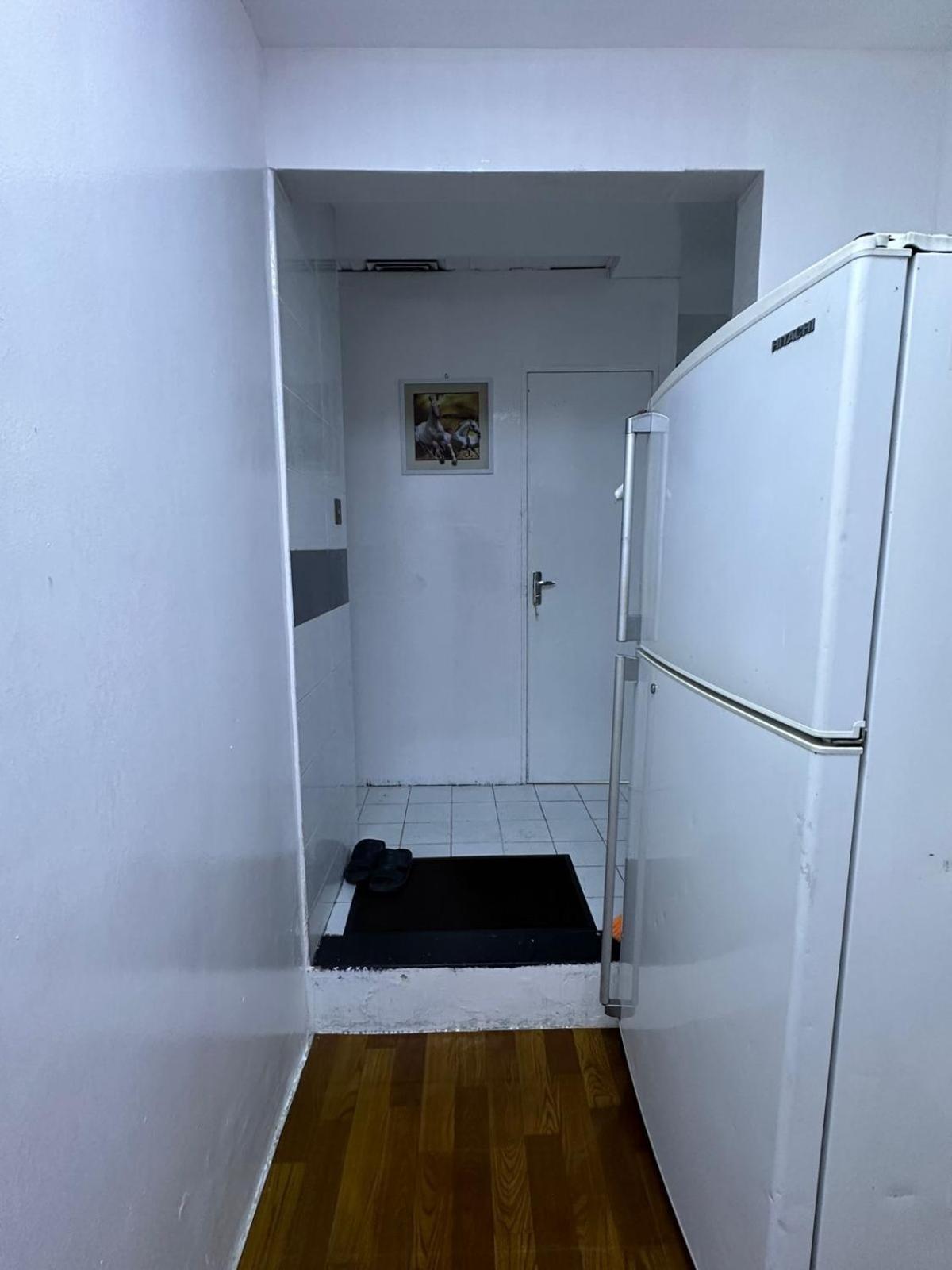 Homestay Brand New Unisex Budget Family In Center Of Bur