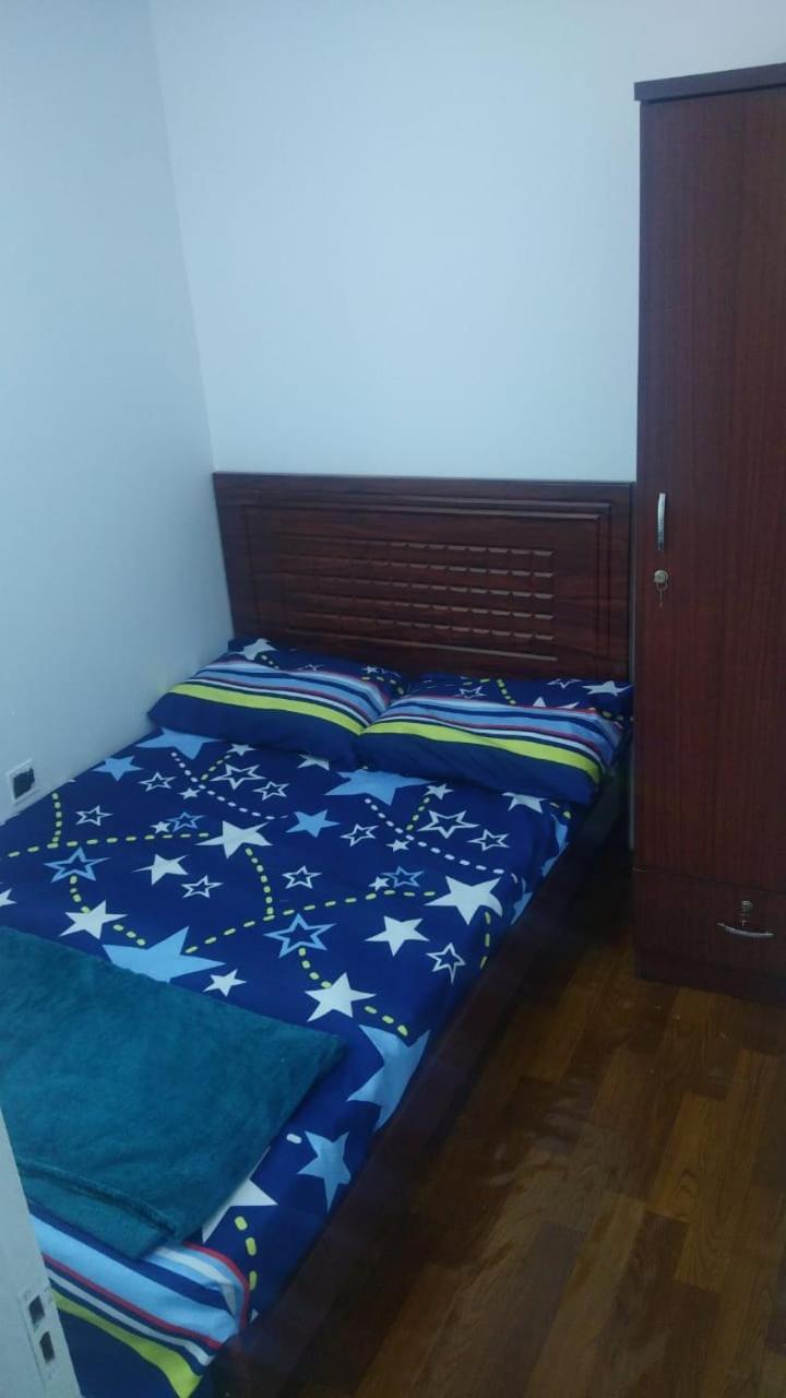 Brand New Unisex Budget Family In Center Of Bur * Dubai