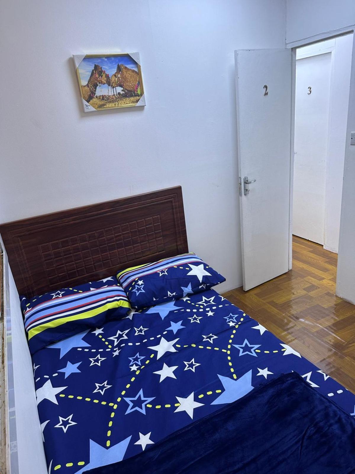 Homestay Brand New Unisex Budget Family In Center Of Bur Dubai