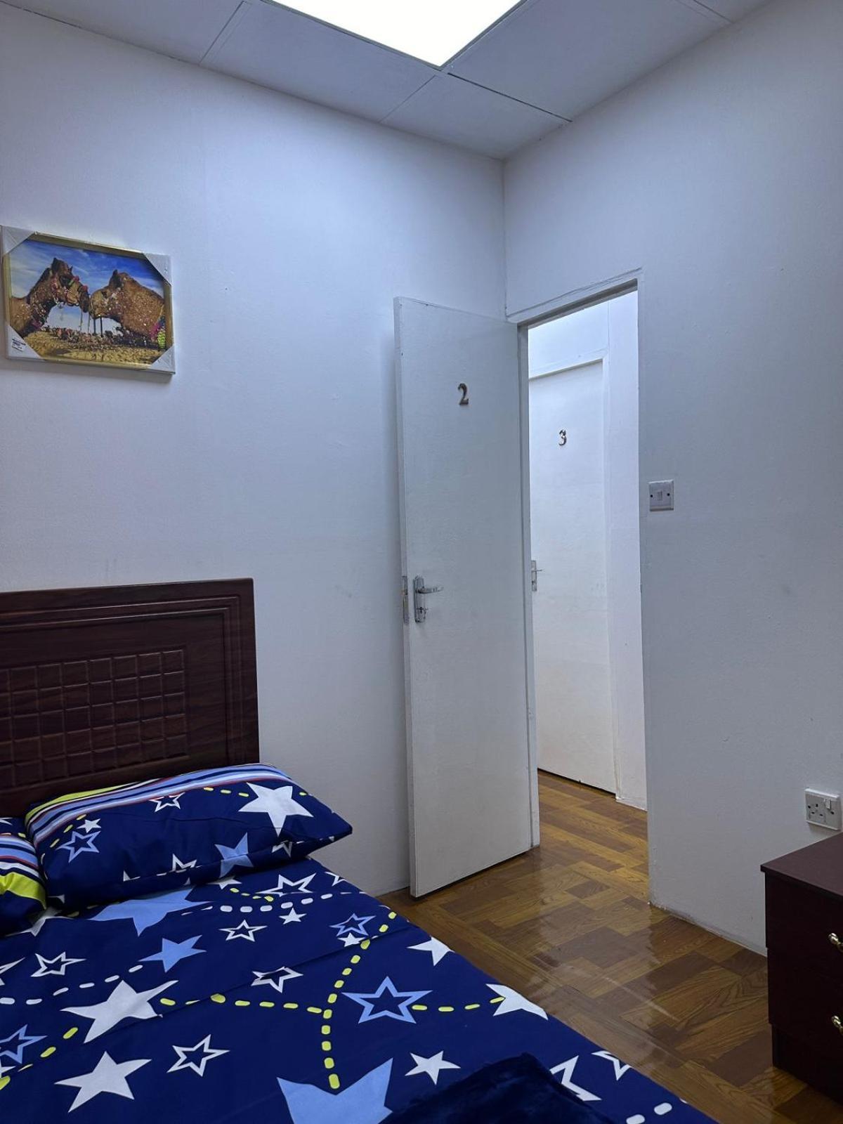 Homestay Brand New Unisex Budget Family In Center Of Bur Dubai