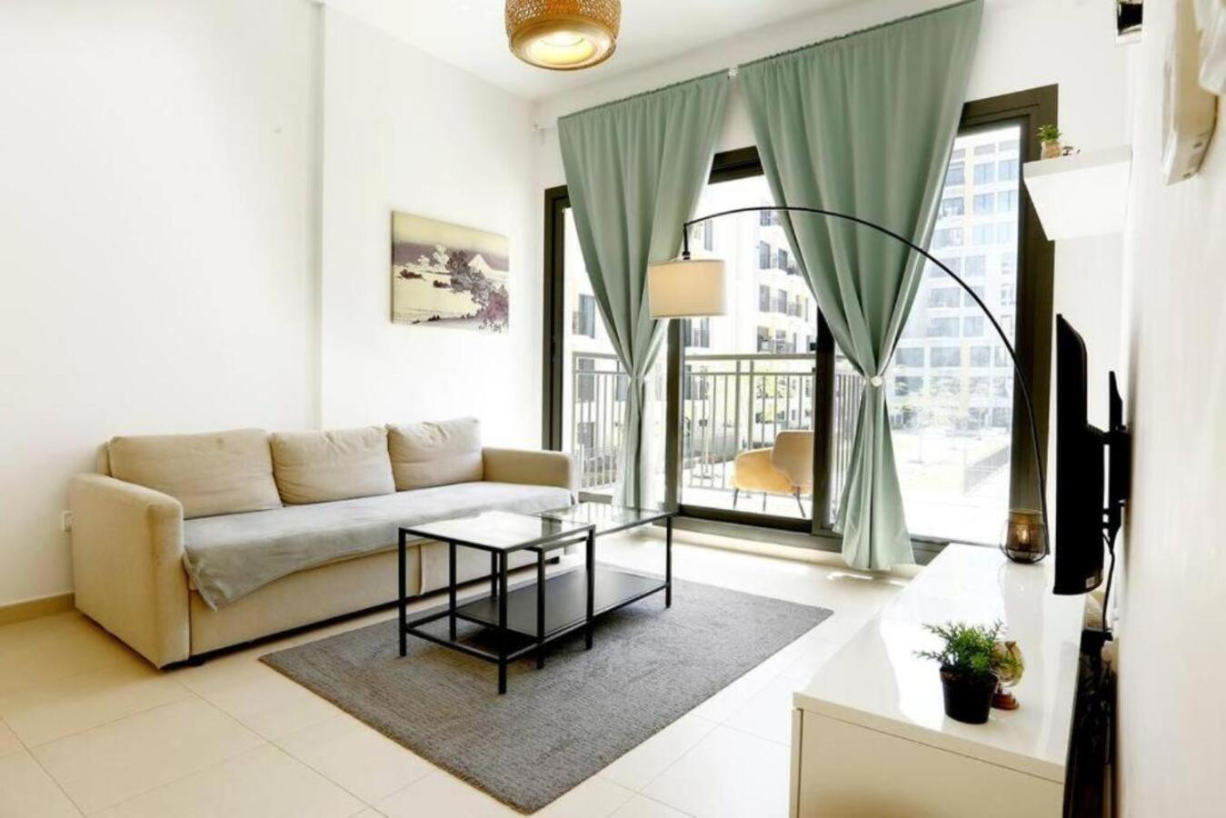 Brown Stone - Miracle Garden Apartamento Dubai