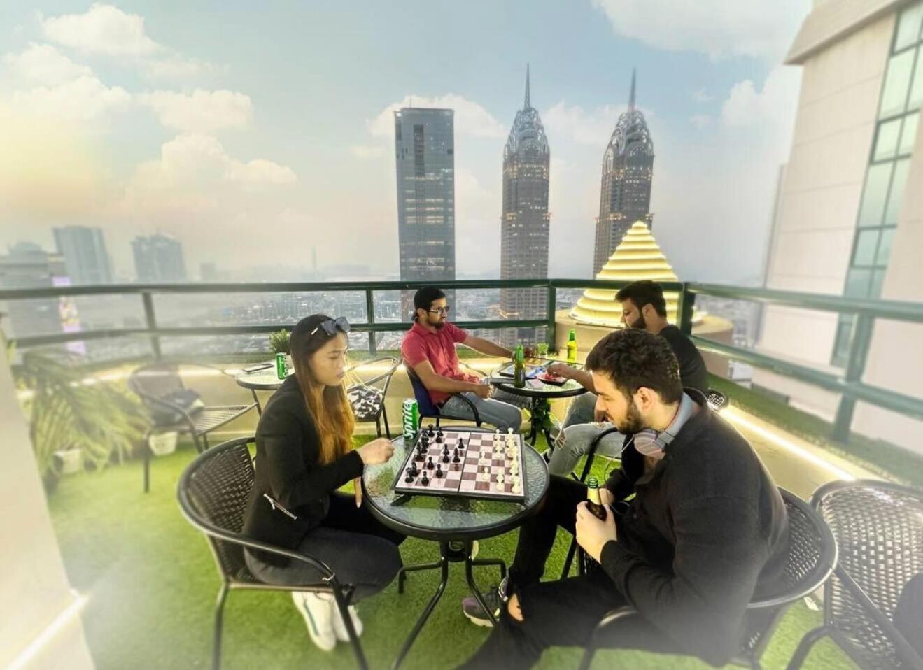Privatunterkunft Destination Partition In Tecom Near Metro Dubai