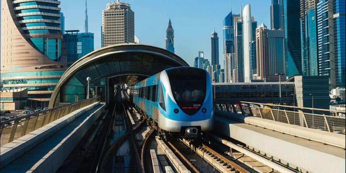 Destination Partition In Tecom Near Metro Privatunterkunft Dubai