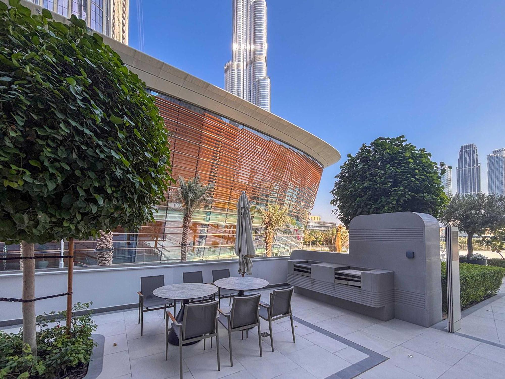 Frank Porter - Grande Signature Residences Dubai