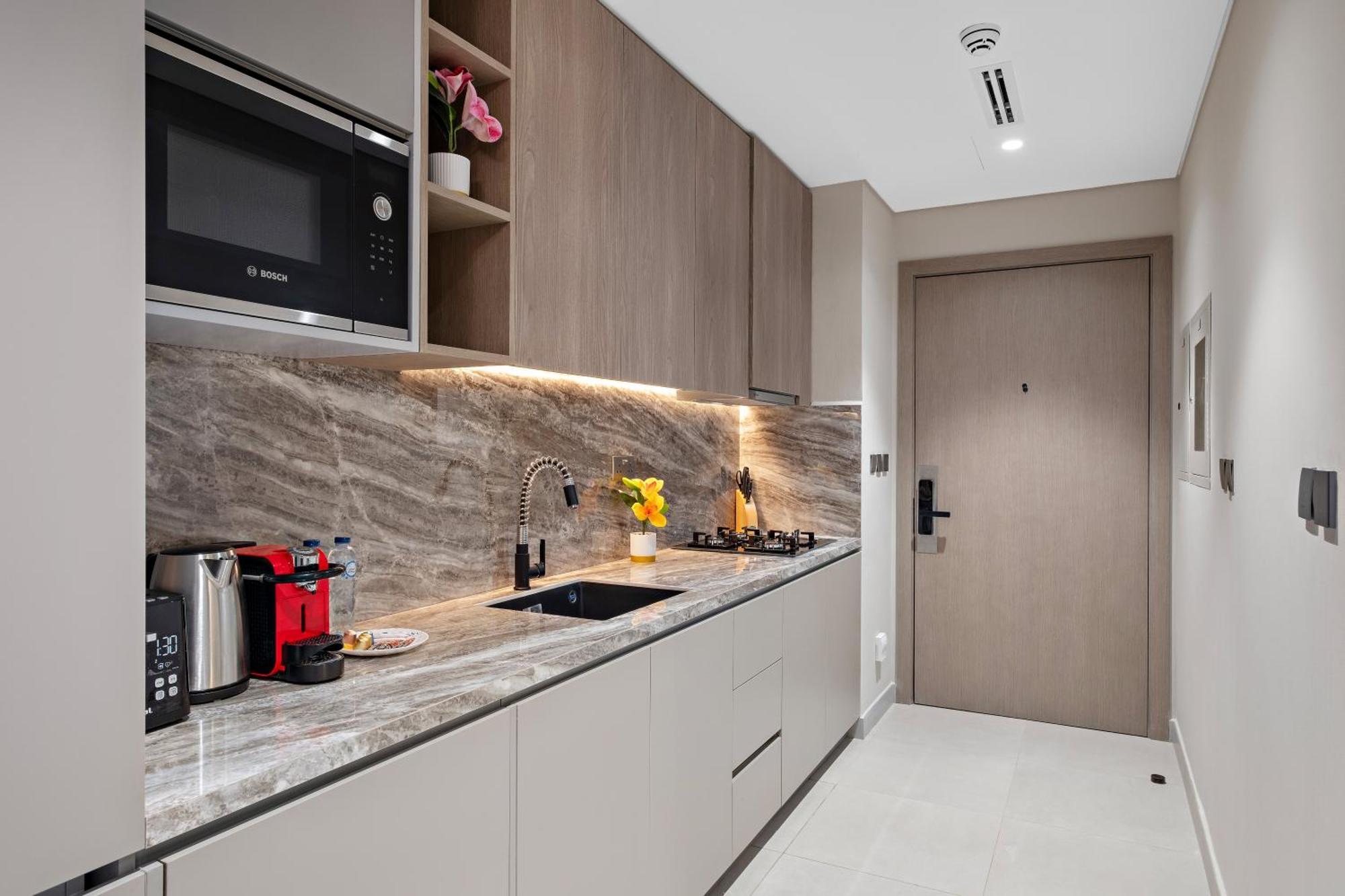 Apartment Chic With Balcony At Westwood Grande Dubai