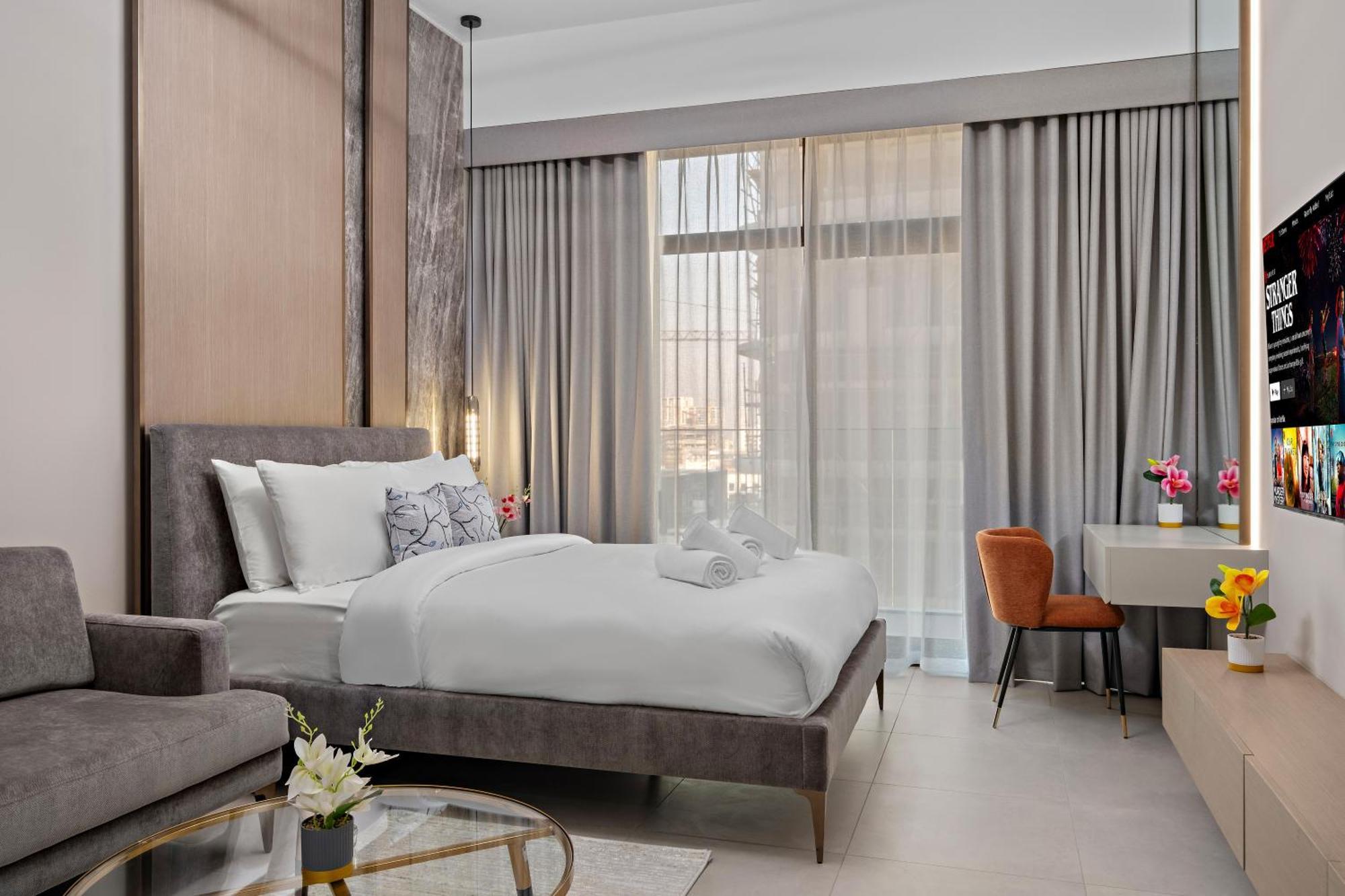 Chic With Balcony At Westwood Grande Apartment