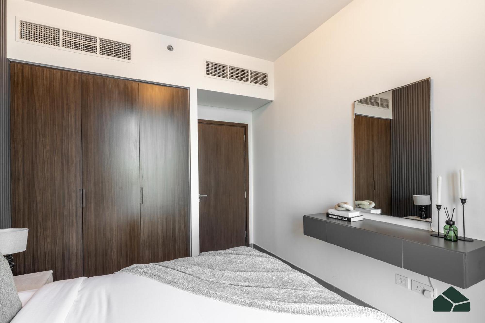 Serene 2br With Sea View - Bms * Dubai