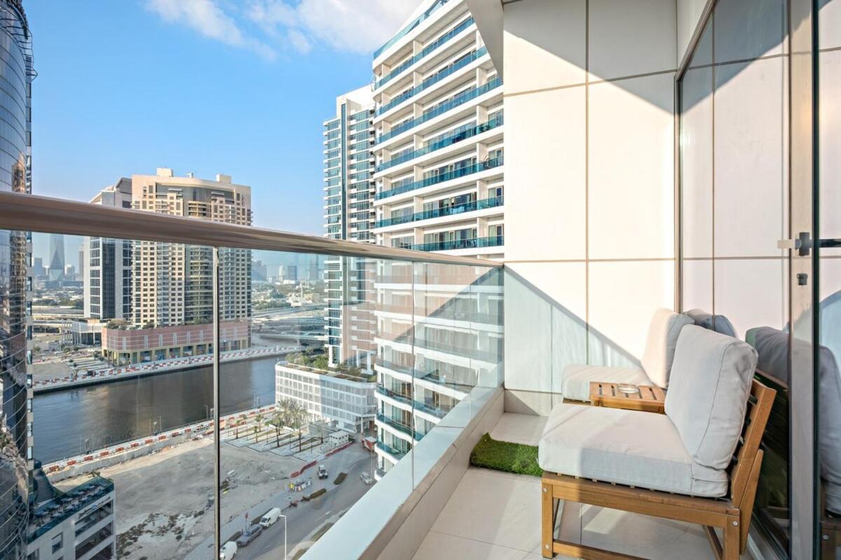First Class 2br Burj Khalifa & Canal Views Dubai